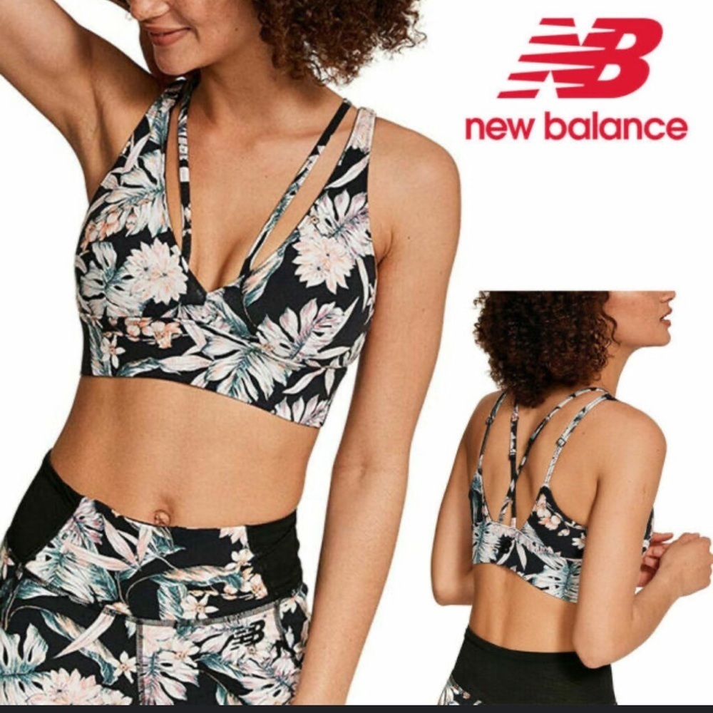 NWT XS (8) New Balance Evolve Sports Bra Strappy Plunge WB91474 Non Wired Padded